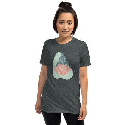 Camiseta Manga Curta Sentado no Planeta com um Anel