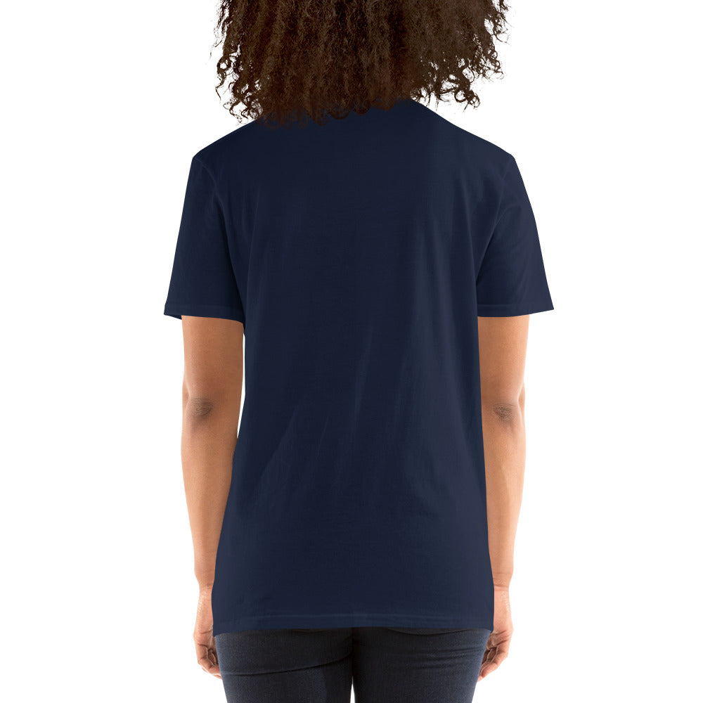 Camiseta de manga curta Preciso de café para focar