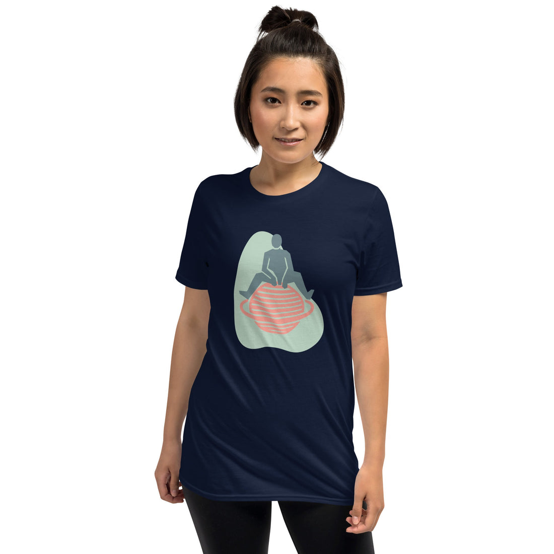Camiseta Manga Curta Sentado no Planeta com um Anel